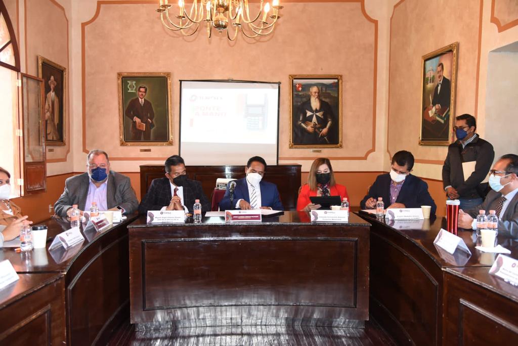 Ayuntamiento de Tlaxcala y cámaras comerciales y empresariales signan histórico convenio